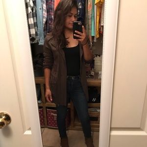 Meet your Posher, Eustacia